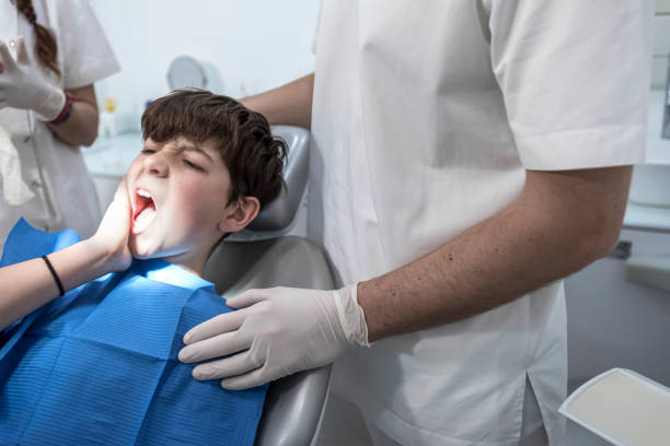 Best Weekend Emergency Dentist in Dalworthington Gardens, TX